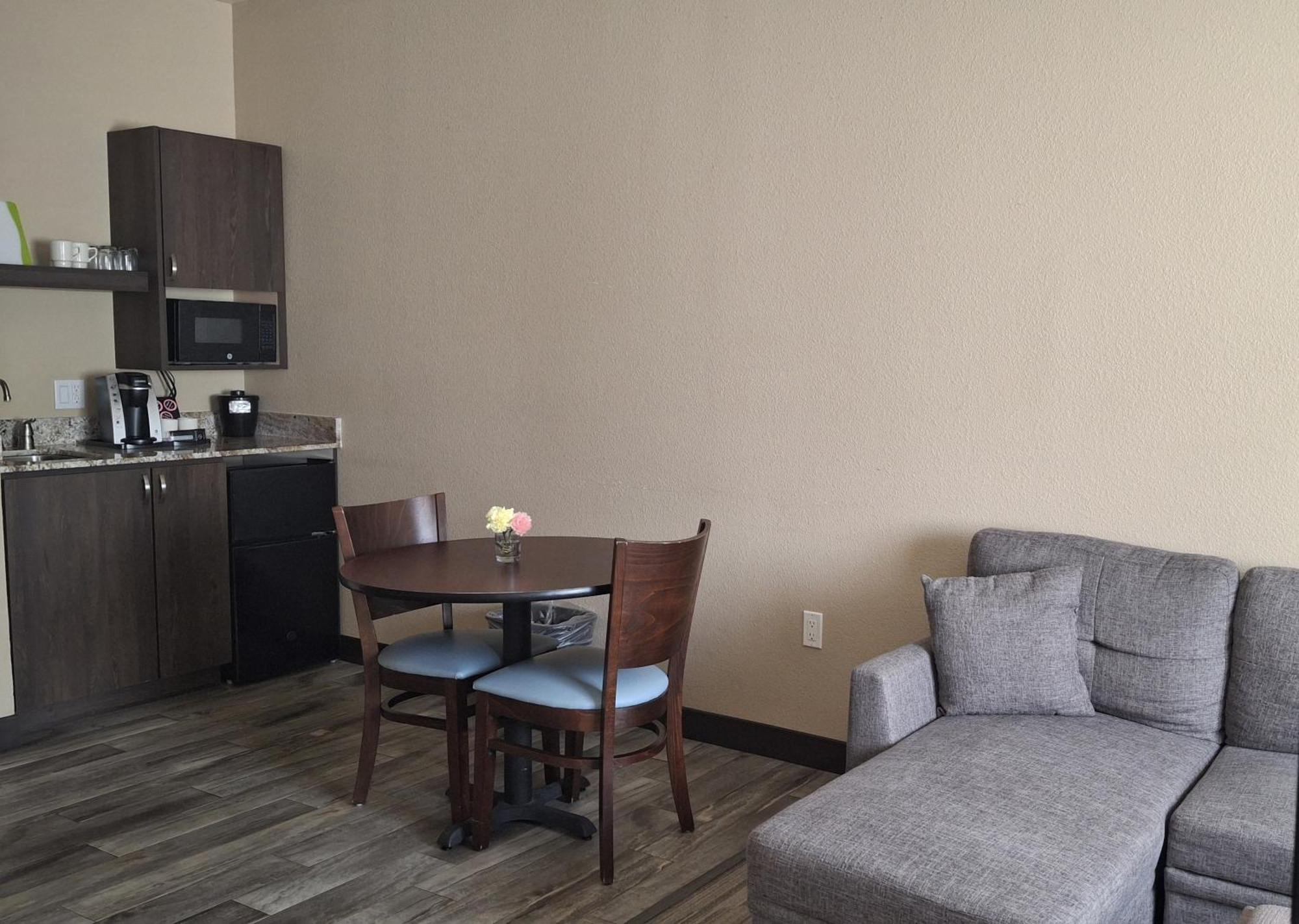 Island Suites Lake Havasu City Εξωτερικό φωτογραφία