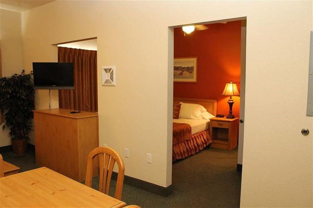 Island Suites Lake Havasu City Εξωτερικό φωτογραφία